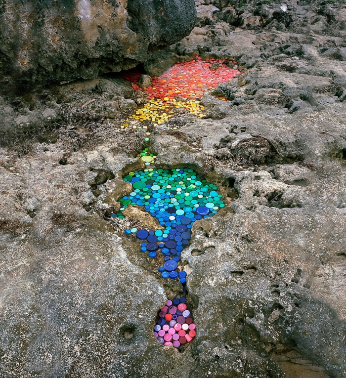 trash-installations-washed-up-alejandro-duran-06