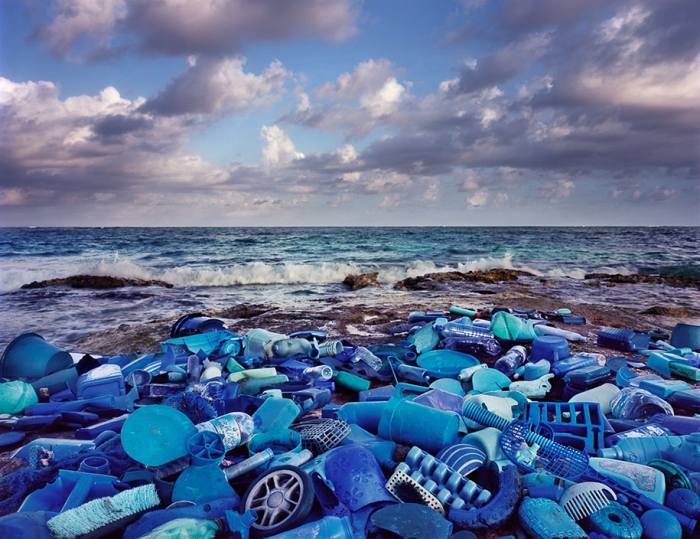 trash-installations-washed-up-alejandro-duran-22