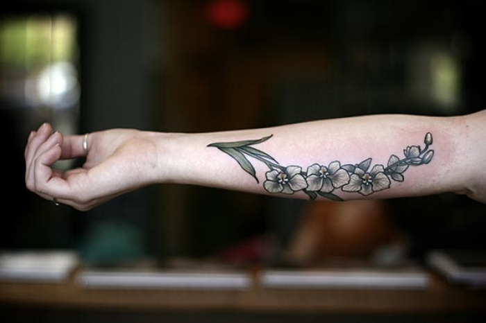 flower-plant-botanical-tattoos-alice-carrier-83
