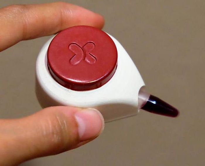 needle-free-blood-drawing-hemolink-tasso-01
