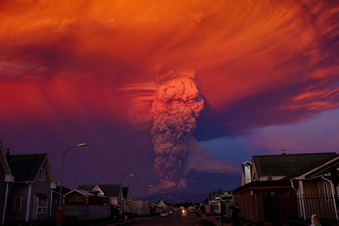 beautiful-scary-volcano-eruption-calbuco-chile-11