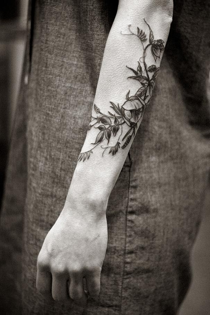 flower-plant-botanical-tattoos-alice-carrier-16