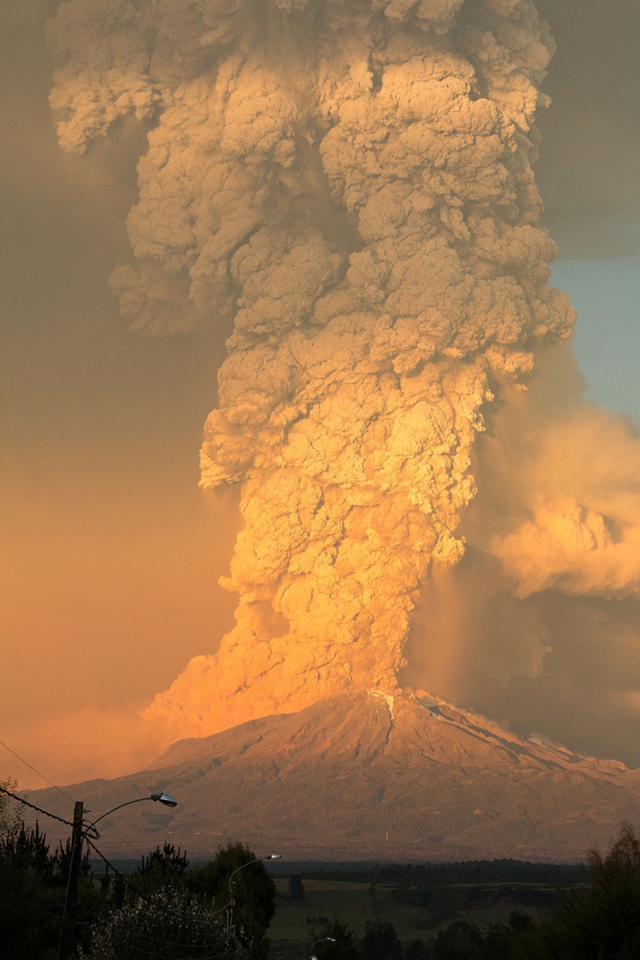 beautiful-scary-volcano-eruption-calbuco-chile-15