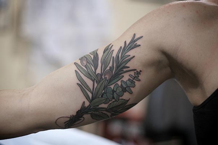 flower-plant-botanical-tattoos-alice-carrier-14