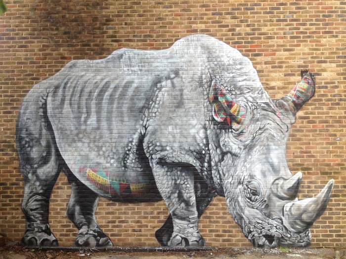 ecology-street-art-save-bees-louis-masai-london-08