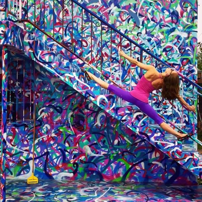 yoga-poses-street-art-graffiti-soren-buchanan-15