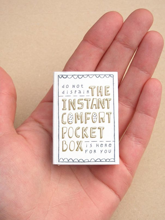 2d-art-matchbox-instant-comfort-pocket-box-kim-welling-11