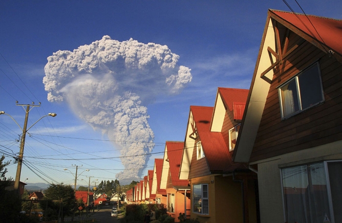 beautiful-scary-volcano-eruption-calbuco-chile-16