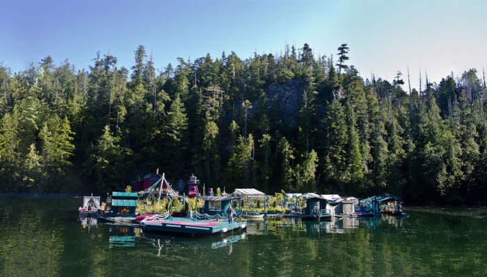self-sustaining-off-grid-house-freedom-cove-wayne-adams-catherine-king-666
