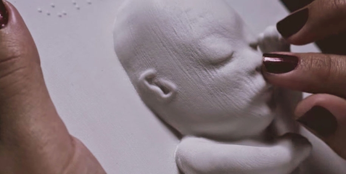 3d-printing-ultrasound-blind-mother-meeting-murilo-countingthedays-huggies-2