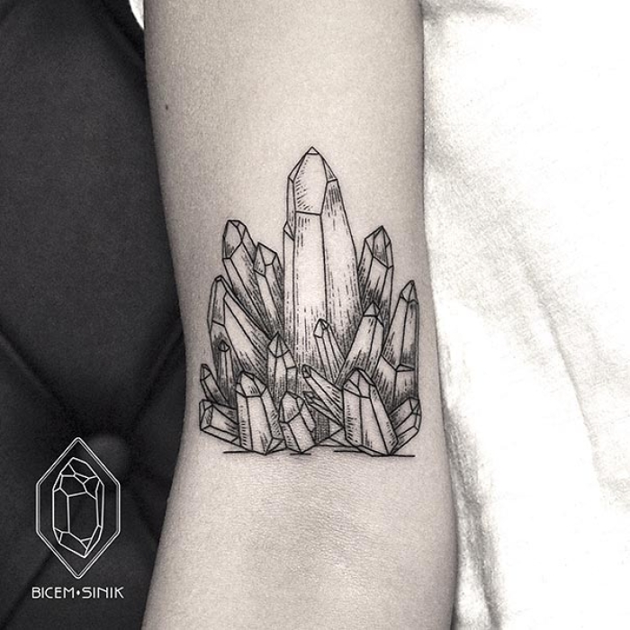 line-dotwork-geometric-tattoo-bicem-sinik-turkey-10
