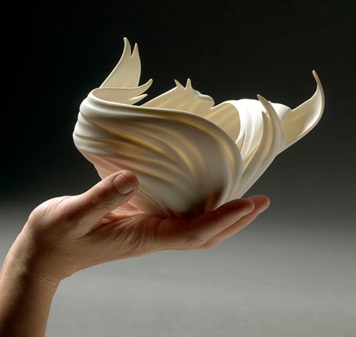 thrown-gilded-porcelain-ceramic-sculptures-vases-jennifer-mccurdy-12