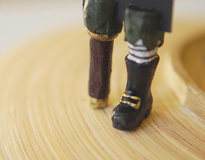 tiny-leg-bookmarks-olena-mysnyk-14
