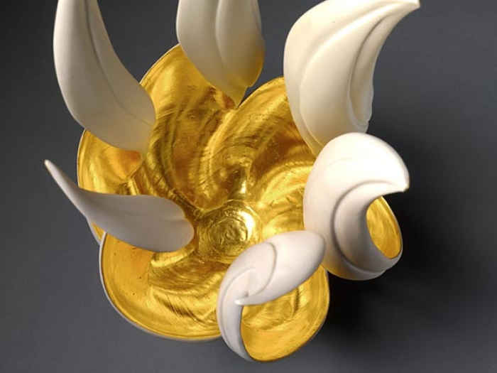 thrown-gilded-porcelain-ceramic-sculptures-vases-jennifer-mccurdy-6