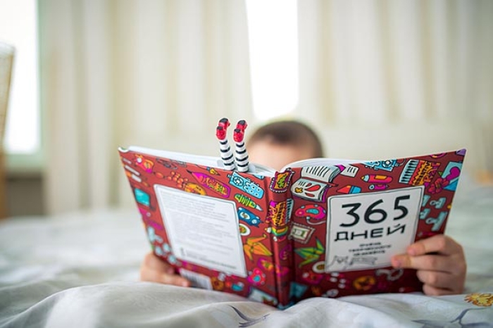 tiny-leg-bookmarks-olena-mysnyk-68