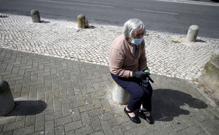 senior-paint-graffiti-street-art-lata-65-wool-lisbon-portugal-4