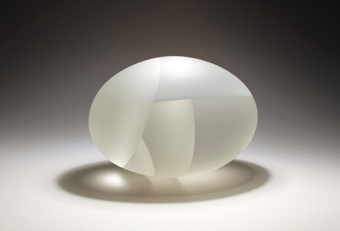 translucent-glass-sculptures-segmentation-jiyong-lee-2