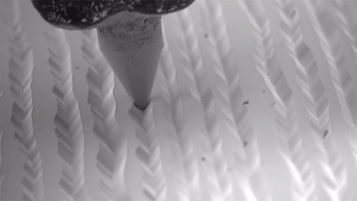 electron-microscope-slow-motion-vinyl-recording-ben-krasnow-2