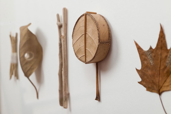 natural-art-leaves-crocheted-leaf-sculptures-susanna-bauer-1