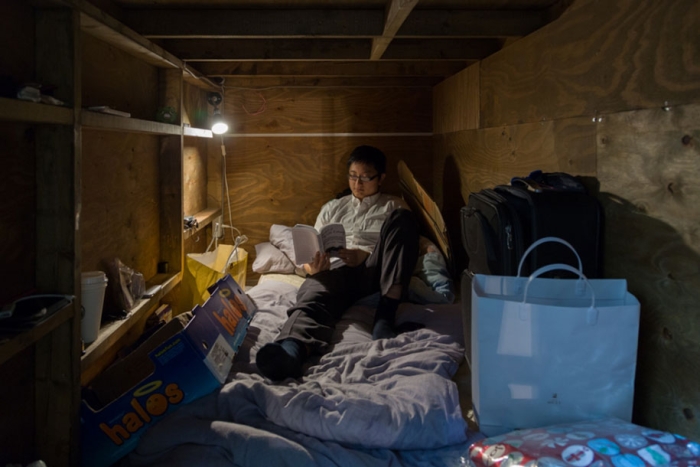 home-hotel-photography-enclosed-living-small-won-kim-japan-14