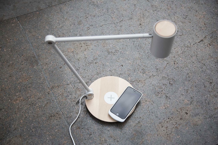 wireless-phone-charging-nordmarke-pad-riggad-lamp-ikea-1
