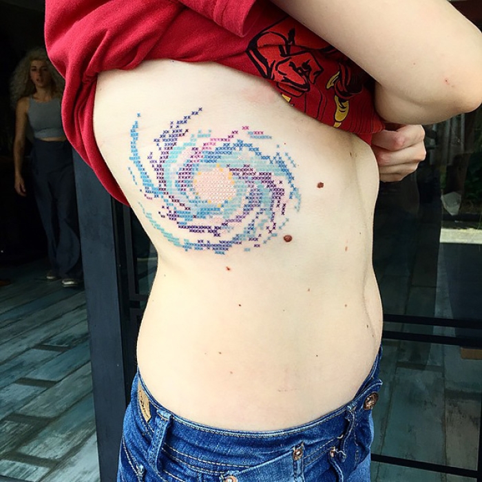 pixel-cross-stitching-tattoos-eva-krbdk-daft-art-turkey-5