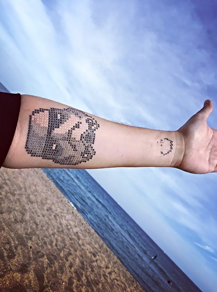 pixel-cross-stitching-tattoos-eva-krbdk-daft-art-turkey-14