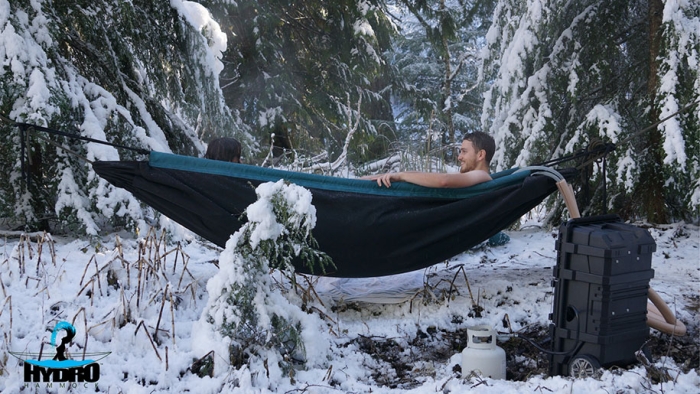 nature-outdoor-hot-tub-hydro-hammock-benjamin-frederick-5