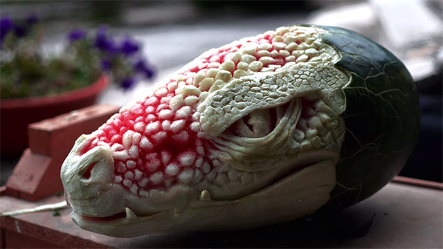 Stunningly Realistic Dragon Head Carved From A Humble Watermelon