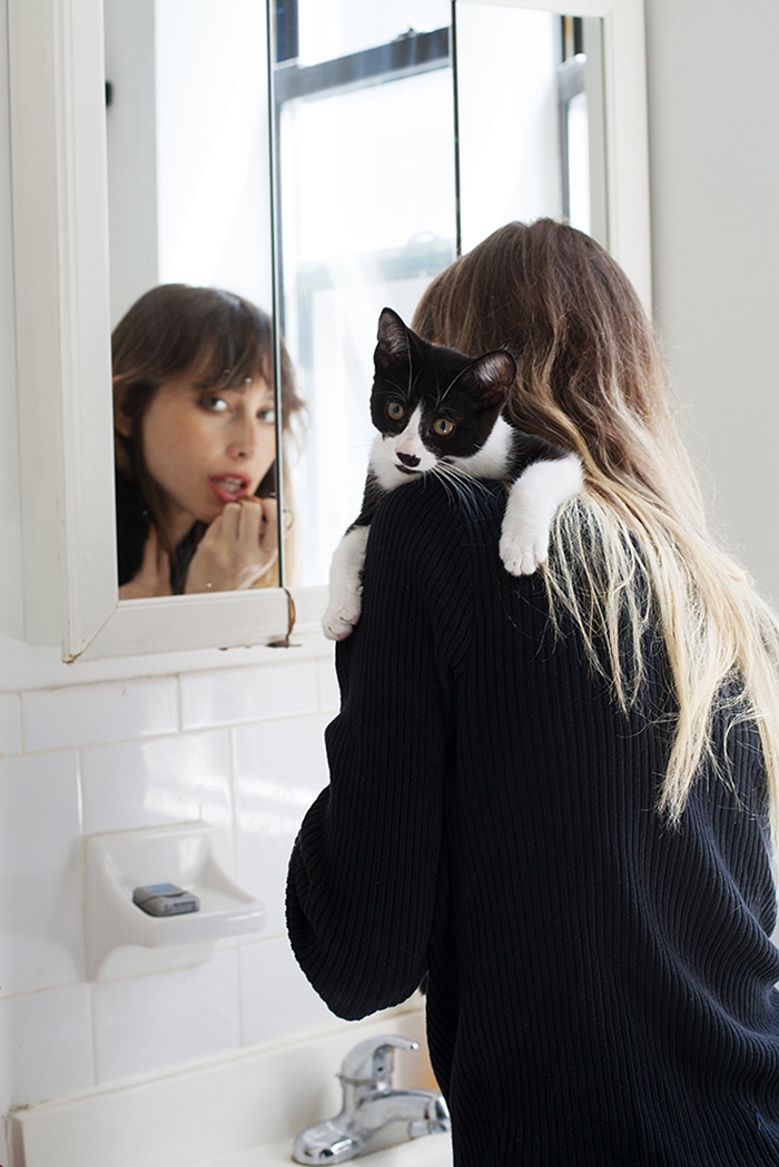 portrait-photography-girls-and-their-cats-brianne-wills-19