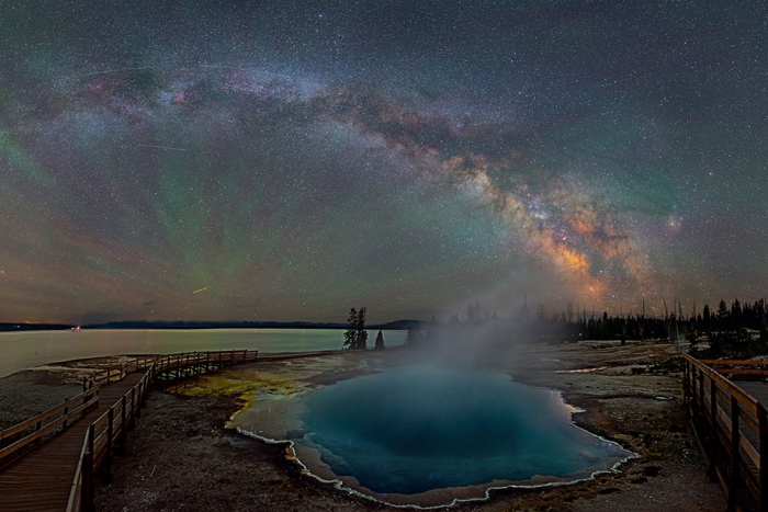 colorful-milky-way-photographs-yellowstone-park-david-lane-1