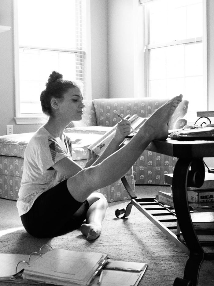 black-white-dancer-photography-home-stage-david-perkins-8