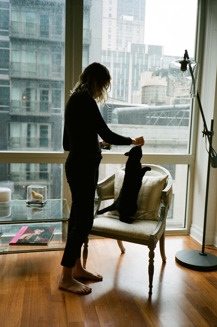 portrait-photography-girls-and-their-cats-brianne-wills-13