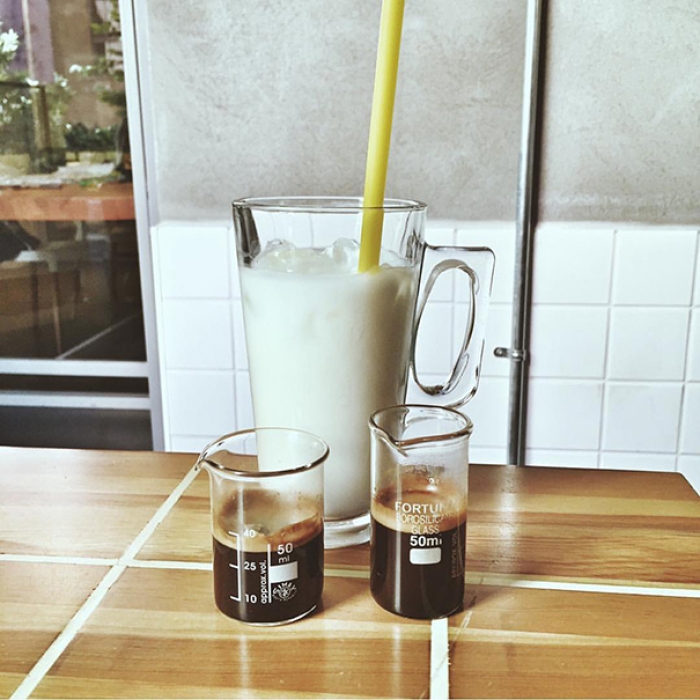 breaking-bad-coffee-shop-walters-roastery-deniz-kosan-istanbul-22