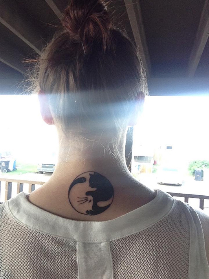 minimalist-animal-cat-tattoos-13
