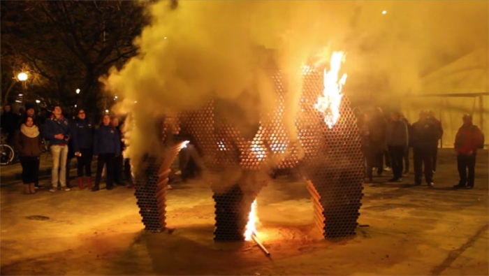 recycled-cardboard-tubes-elephant-dreams-weight-nituniyo-spain-17