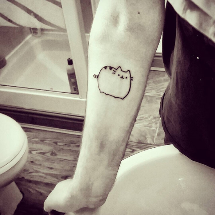 minimalist-animal-cat-tattoos-5