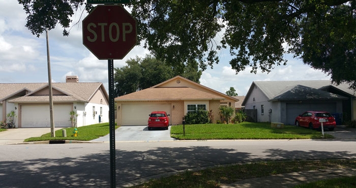 movie-locations-edward-scissorhands-suburb-now-then-pictures-voodrew-3-2