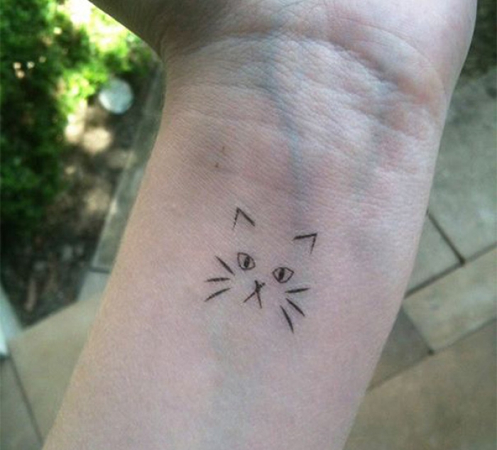 minimalist-animal-cat-tattoos-8