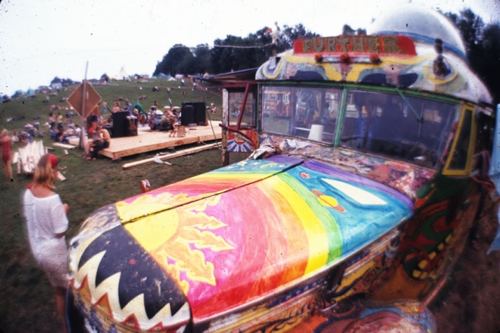 crazy-things-woodstock-festival-photography-1