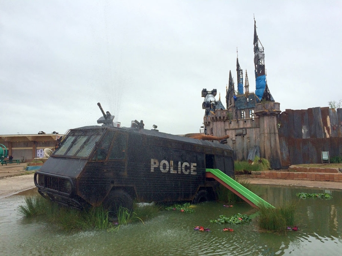 counter-culture-amusement-park-dismaland-bemusement-park-banksy-15