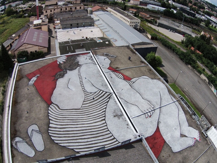 giant-sleeping-rooftop-murals-ella-et-pitr-6