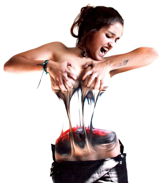 woman-tearing-herself-apart-grotesque-body-painting-jeampiere-dinamarca-poque-8