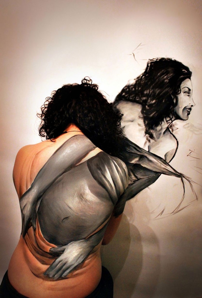 woman-tearing-herself-apart-grotesque-body-painting-jeampiere-dinamarca-poque-1
