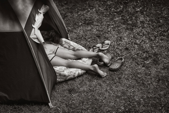 idyllic-summers-village-children-play-summertime-izabela-urbaniak-3