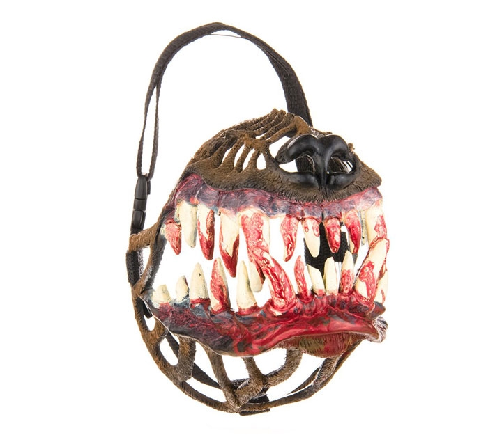 scary-dog-muzzle-werewolf-zveryatam-russia-1