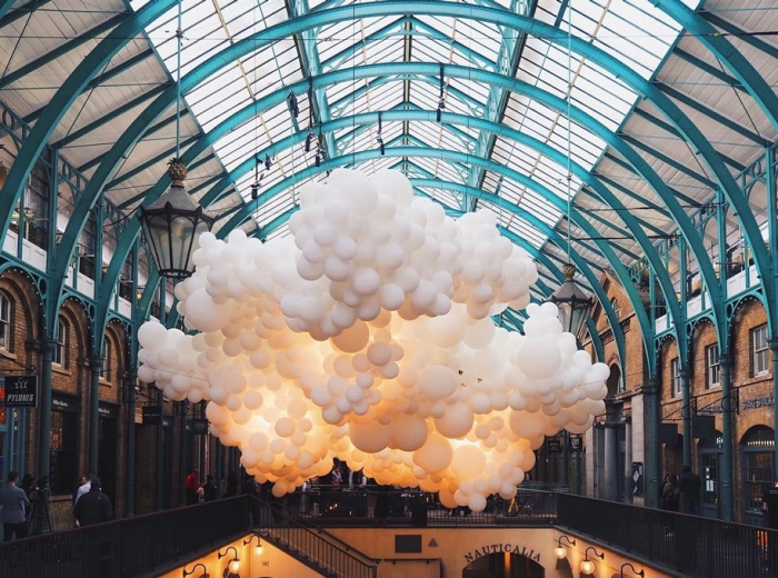 100000-balloons-covent-garden-heartbeat-charles-petillon-14