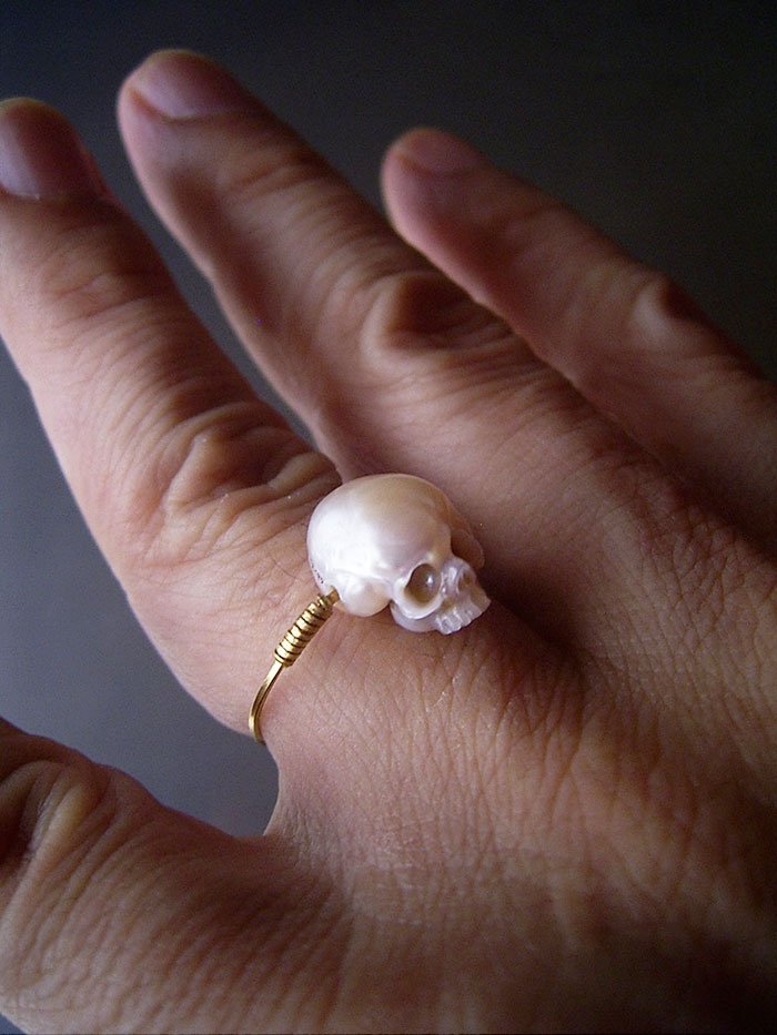 pearls-carved-skulls-shinji-nakaba-11