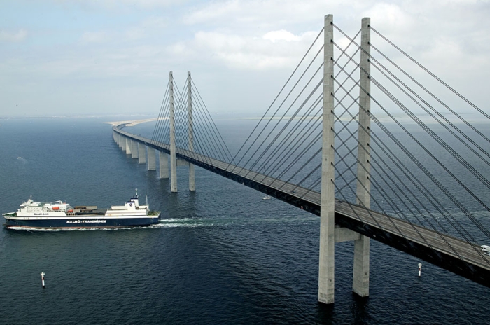 tunnel-bridge-artificial-island-oresund-link-sweden-denmark-55