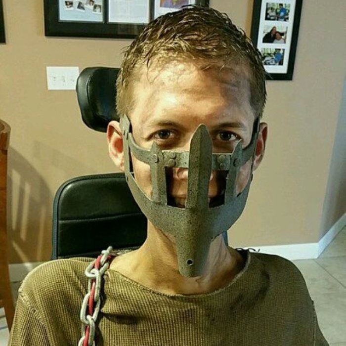 disabled-student-mad-max-fury-road-wheelchair-cosplay-ben-carpenter-4